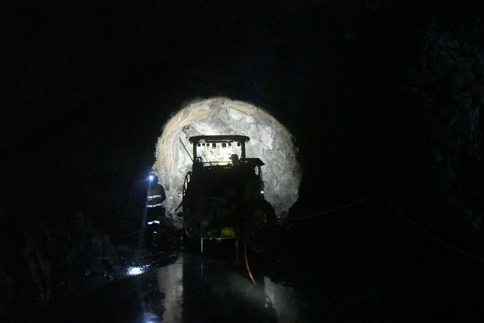 STRACON at the forefront of mechanized ground support | Epiroc