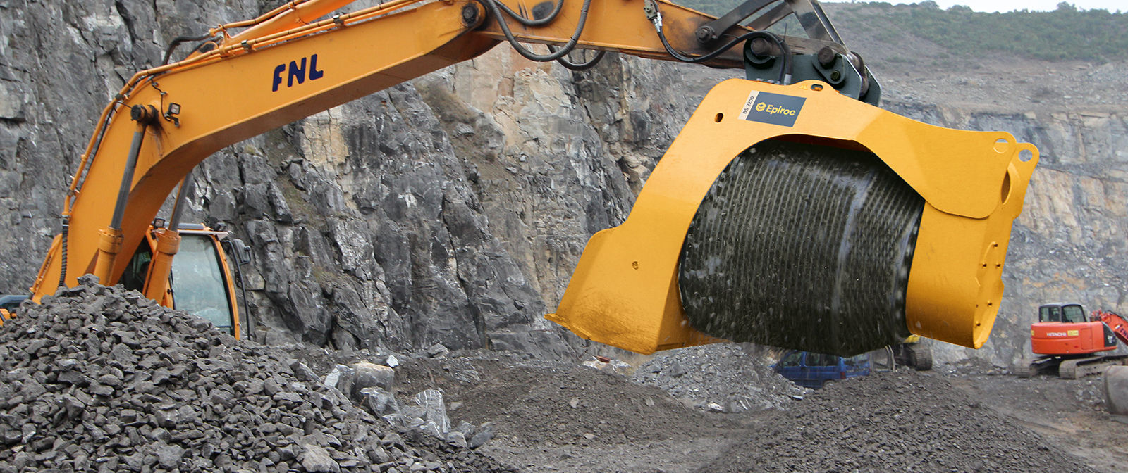 24 Inch Screening Bucket Attachment Soil Sieving Bucket, Attachment
