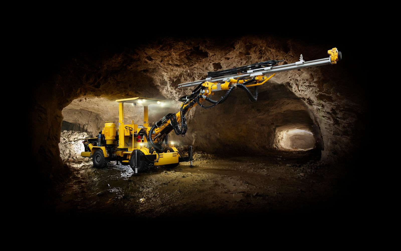 Бурильная машина. Boomer 281 Atlas Copco. Atlas Copco Boomer 281 и s1d. Atlas Copco Boomer s1d. Epiroc Boomer s1d.