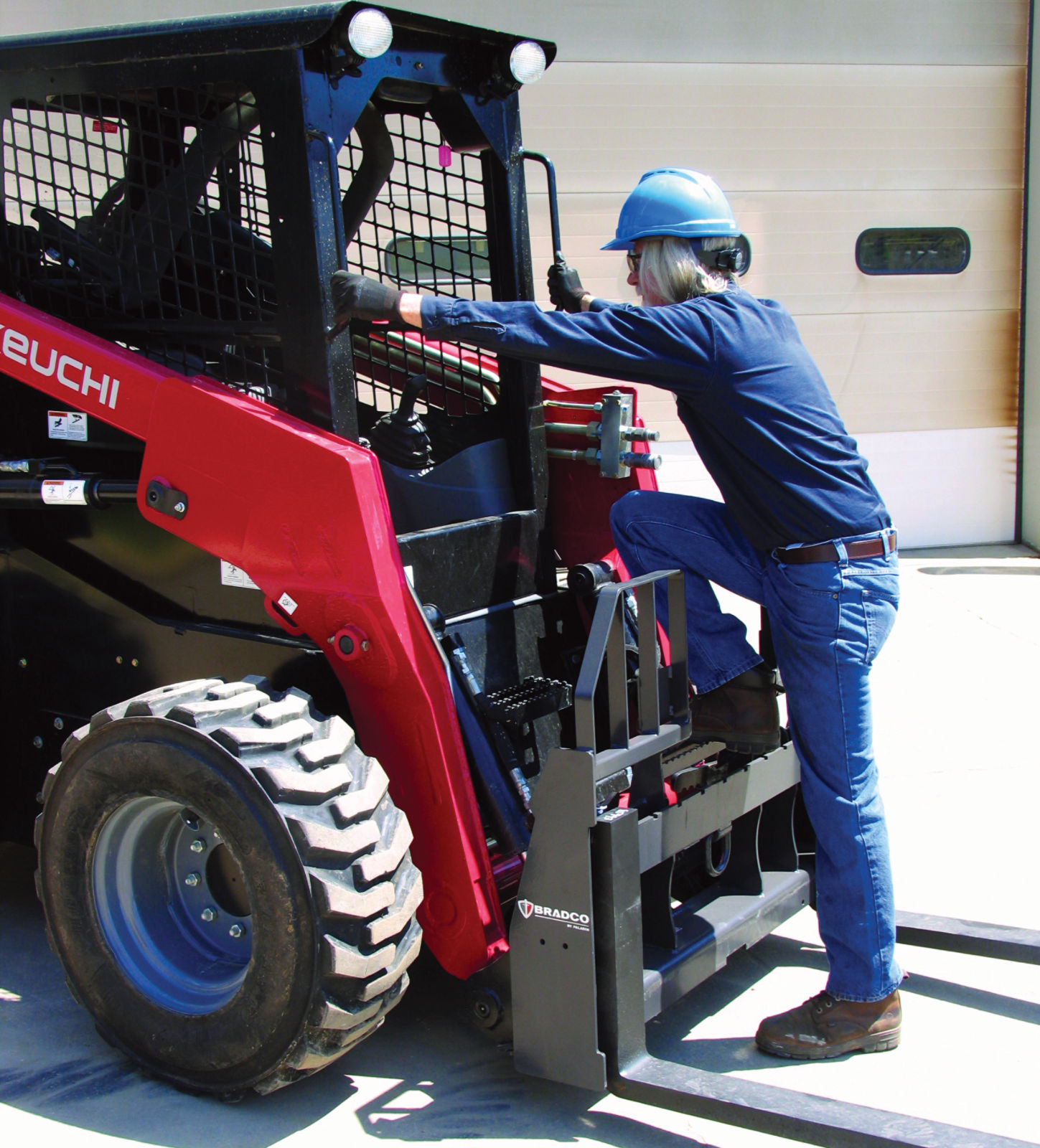 Paladin Attachments Expands Bradco Pallet Fork Offering | Paladin ...