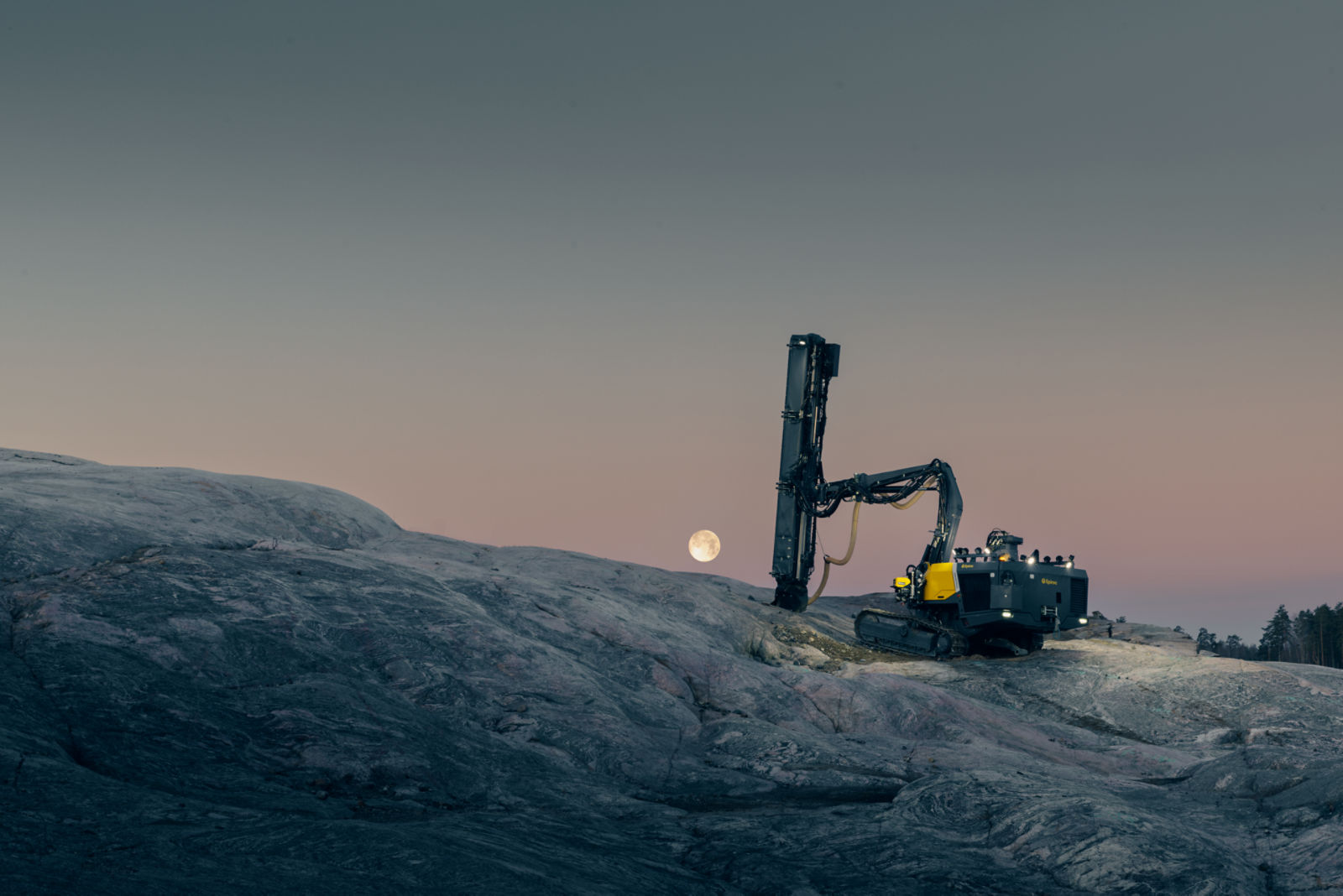 Say hello to more meters per shift – meet powerful SmartROC T30 R, a ...