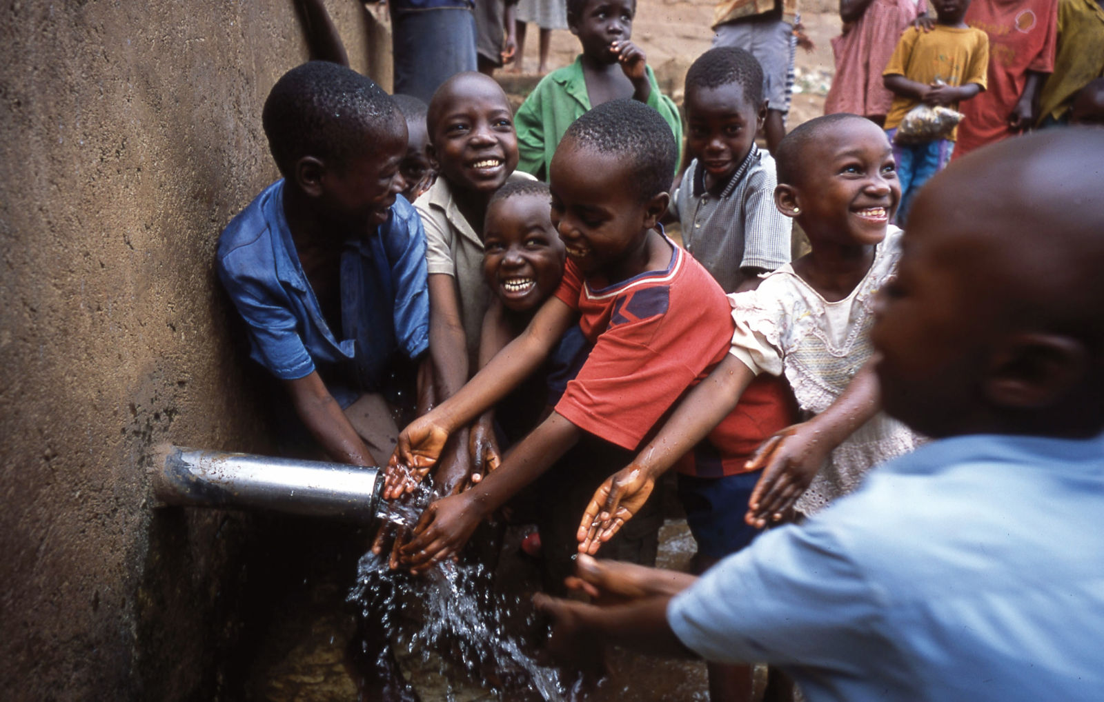 Epiroc - Water For All_Children-against-wall